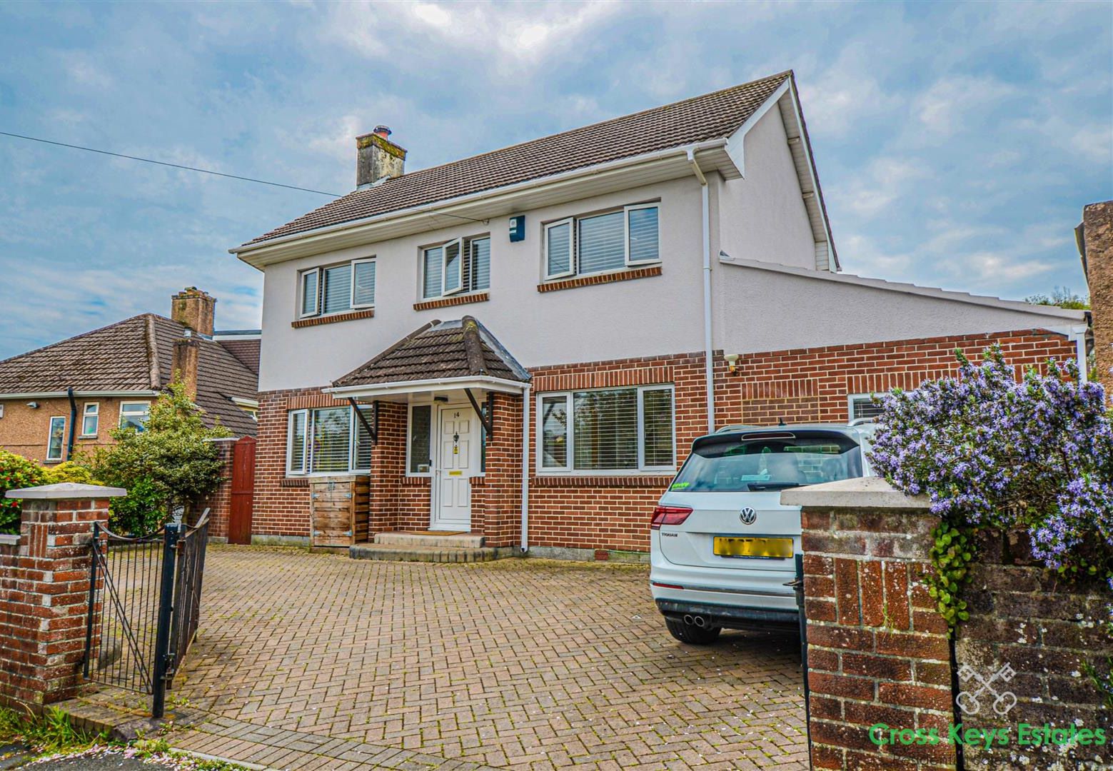 Cross Keys Estate Agents Sales Property of the Week 1