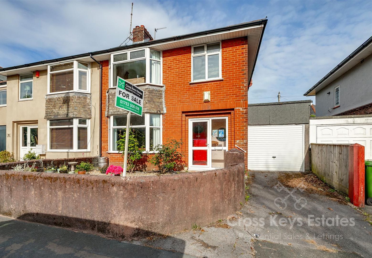 Cross Keys Estate Agents Sales Property of the Week 1