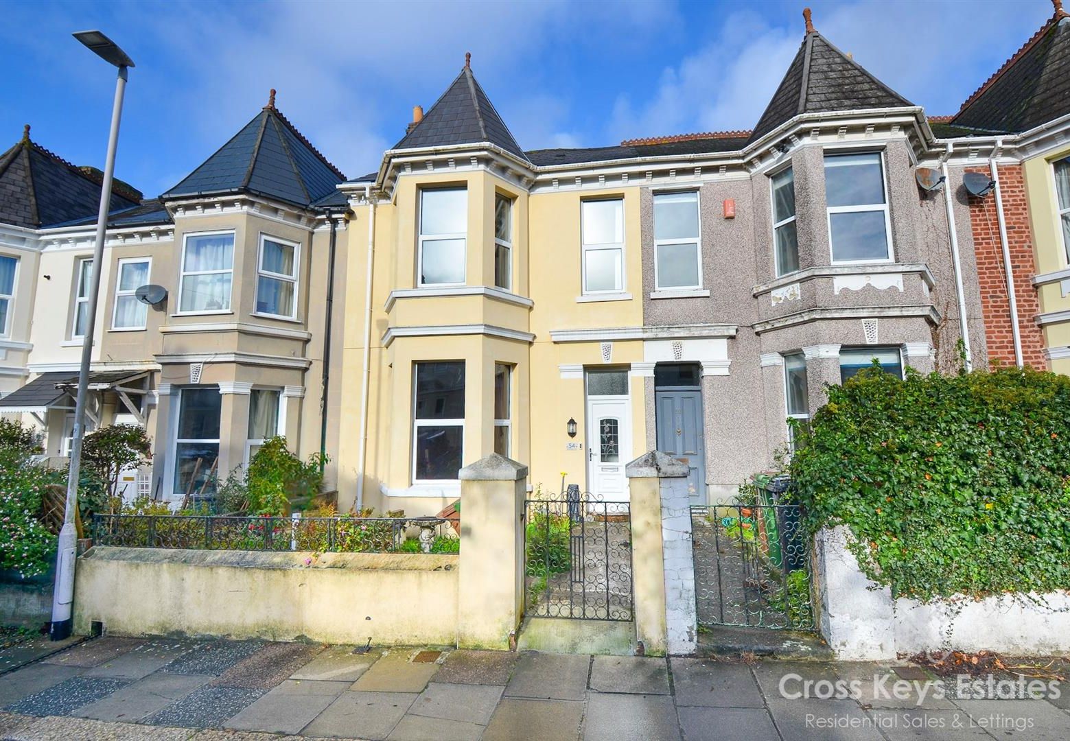 Cross Keys Estate Agents Sales Property of the Week 1